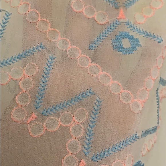 Sheer blouse - Picture 3 of 6